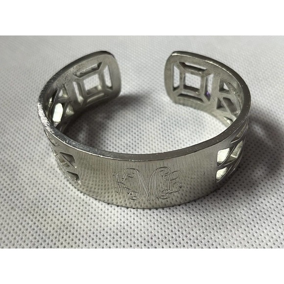 SALISBURY FINE METAL ARTISANS Monogram "KML" PEWTER CUFF BRACELET - Picture 4 of 15